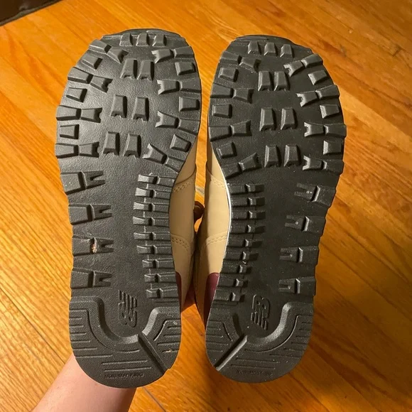 NEW BALANCE 574 - Picture 3 of 6